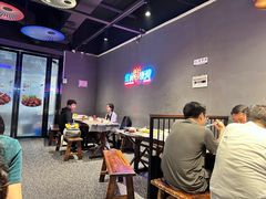 -老街烧烤大排档·地道湖北菜·龙虾馆(汉口火车站店)