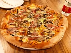 -城市大道红炉披萨烘焙坊