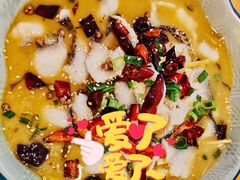 老味酸菜鱼-小六汤包砂煲菜(文景路店)