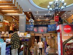 大堂-老东镇啤酒屋海鲜加工·蒸汽海鲜·海鲜烧烤(台东店)
