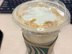 -星巴克(上海长宁来福士1F店)
