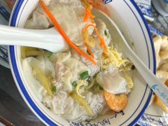 鲜肉馄饨-长人馄饨铺(解放街店)
