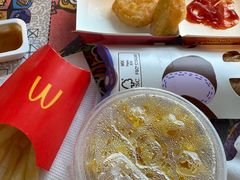 -麦当劳(展览路店)
