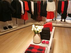 -COS(月星环球港店)