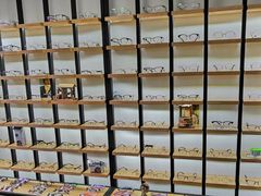 -LOGO眼镜·蔡司品牌折扣店(龙华清湖店)