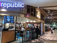 -大食代美食广场(上海中心店)