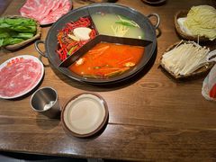 -巴卤社老火锅(财富店)