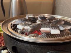 -围炉肉舍丹东海鲜烤肉·烤活鳗(步行街店)