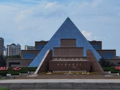 -上海市龙华烈士陵园