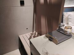-丽呈睿轩酒店(广州北京路步行街农讲所地铁站店)