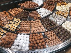 -Laderach 莱德拉(上海环贸iapm店)