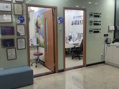 -茂菊口腔连锁(浦东南路店)