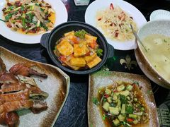 -醉美云南·云南菜主题餐厅(昆明站北京路双龙商场店)