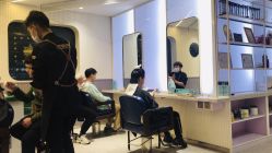 -PE SALON