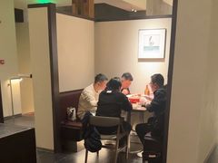 -杨氏青龙虾·吃蟹季(金盛路总店)