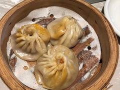 蟹粉汤包-松鹤面馆·古法焖肉面(观前店)