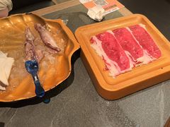 -牛YO寿喜烧·铁板烧和牛火锅自助(市府恒隆店)
