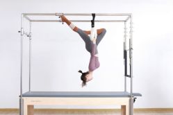 -亚太瑜伽普拉提学院