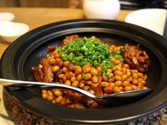 黄豆猪手煲-马仕玖煲·融合菜·酥不腻烤鸭(人大店)