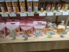 零售区-顶东面包花园·生日蛋糕(世博店)