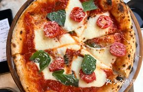Buffalo Mozzarella Margherita (9-inch)