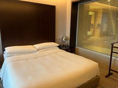 -上海龙之梦万丽酒店