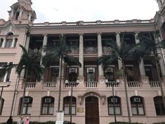 -香港大学