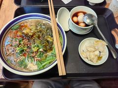 -云阿蛮云南生烫牛肉米线(奉贤路店)