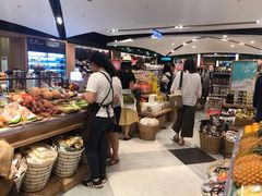 -诚品(信义店)