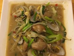 -J Daeng Seafood