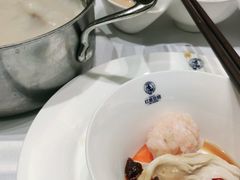 -红鼎豆捞·非遗鲍皇汤火锅(宝丰路店)