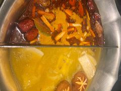 红颜花胶鸡锅-湊湊火锅·茶憩(打浦桥日月光店)