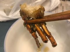 -凤凰路何眼镜香辣蟹(花果园店)