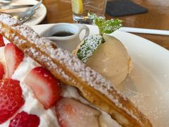 -ROAST coffee & eatery