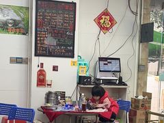 -花苑美食横琴生蚝火锅(拱北粤华路店)