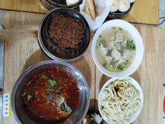 -王菊美食街·王菊面馆(总店)