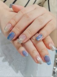 -进巍美甲美睫