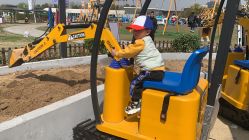 -季高兔窝窝亲子园(上海薰衣草公园店)