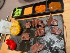 -左庭右院鲜牛肉火锅黑金店(陆家嘴中心店)