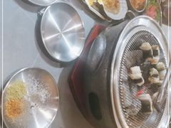 -围炉肉舍丹东海鲜烤肉·烤活鳗(步行街店)