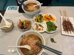 -伊北味·清真青海拉面村(延安路店)
