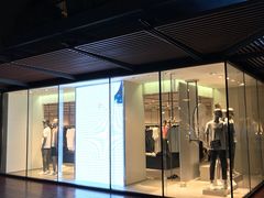 -URBAN REVIVO(欢乐海岸购物中心店)