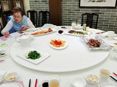 -梅龙镇酒家(南京西路总店)