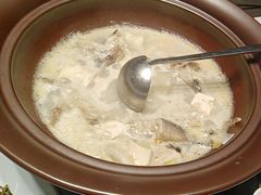 -忆江南·临江鱼馆