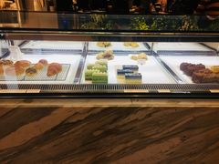 蛋糕展示区-Seesaw Coffee(环贸iapm店)