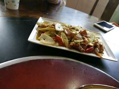 -八美镇邛崃土地坡饭店