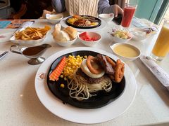 -东方豪客牛排意面披萨(玉函银座店)