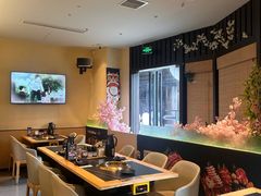 -極屋鮨牛 · 烧肉酒场(时代C馆店)