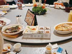 -连鹭海鲜·海肠捞饭·海胆饭(星海店)