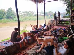 -乌托邦酒吧和餐厅